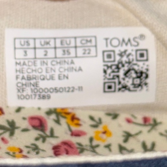 Youth Toms Blue Alpargata Slip On Shoes 3 US EUC - Picture 5 of 6